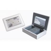 BOX10